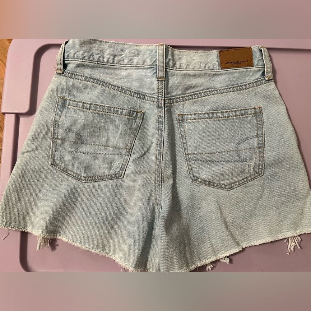 American Eagle Mom Shorts - Picture 4 of 6